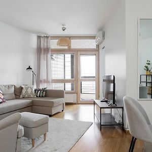 2Ndhomes Apartment In Kamppi Center With Sauna And Balcony